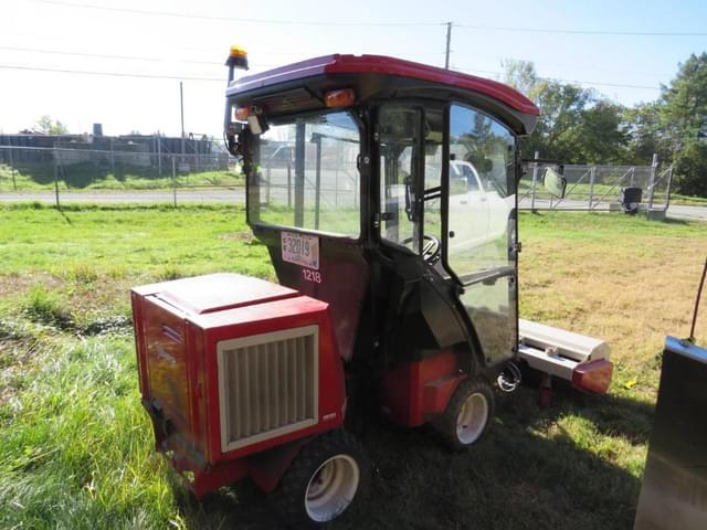 Image of Ventrac 3400Y equipment image 3