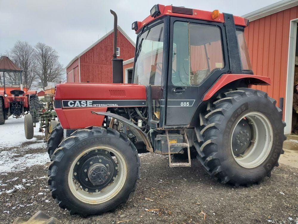 Main image Case IH 885