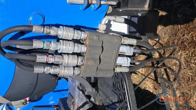 Image of New Holland TN55 equipment image 4