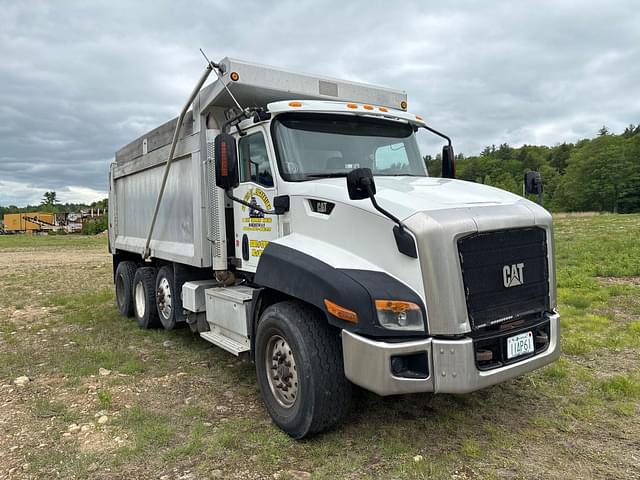 Image of Caterpillar CT660S equipment image 2