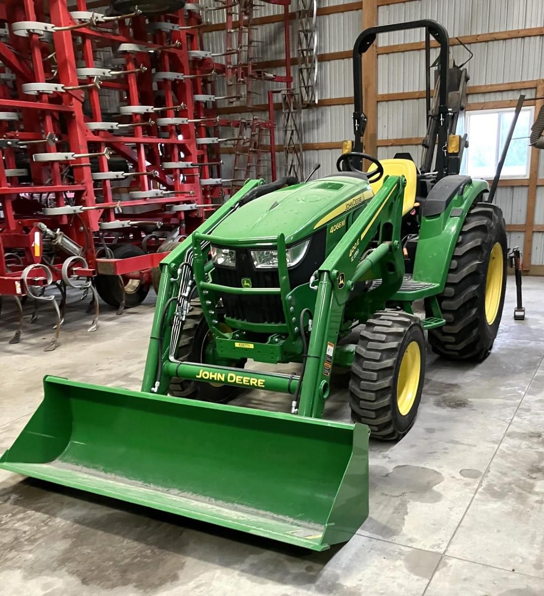 Image of John Deere 4066M Primary image