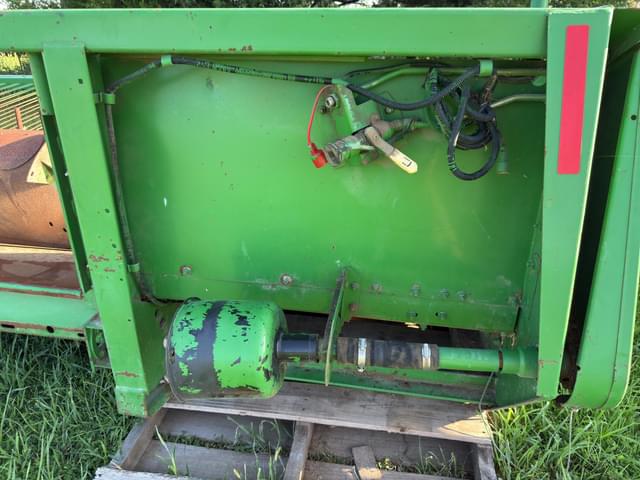 Image of John Deere 914 equipment image 2