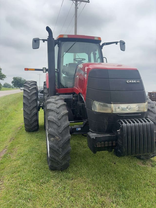 Image of Case IH Magnum 275 equipment image 2
