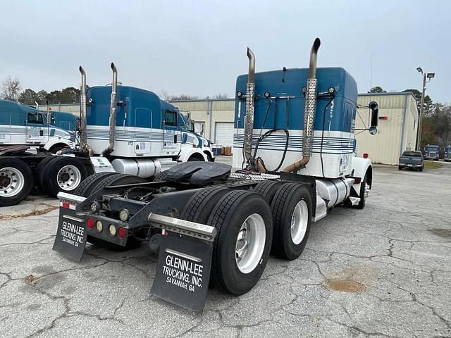 Image of Kenworth C15 equipment image 3