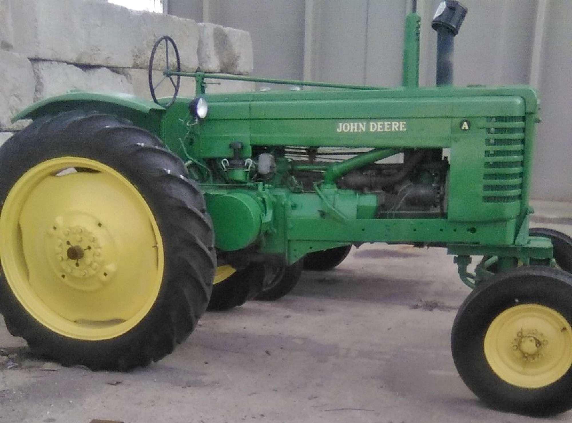 Main image John Deere A