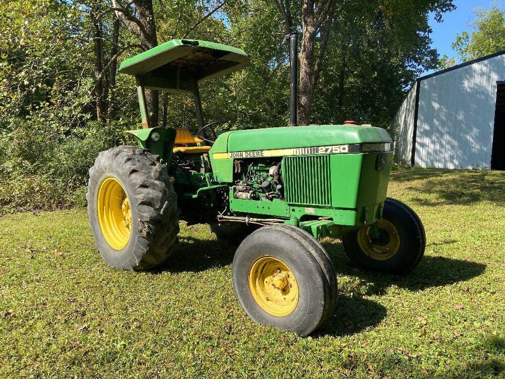 Main image John Deere 2750