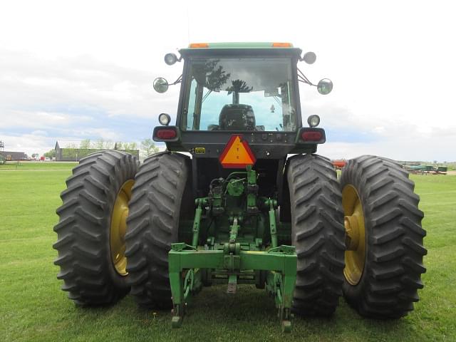Image of John Deere 4755 equipment image 4