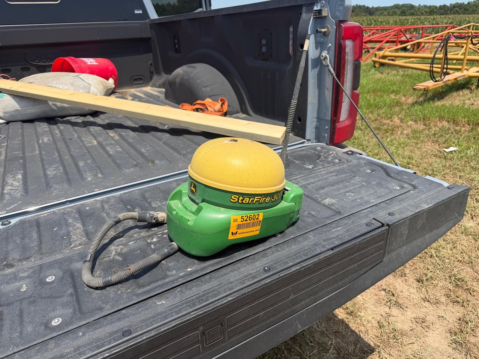 John Deere StarFire 3000 Equipment Image0