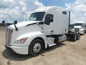 2022 Kenworth T680 Image
