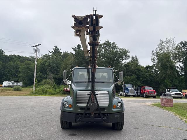 Image of Freightliner FL112 equipment image 1
