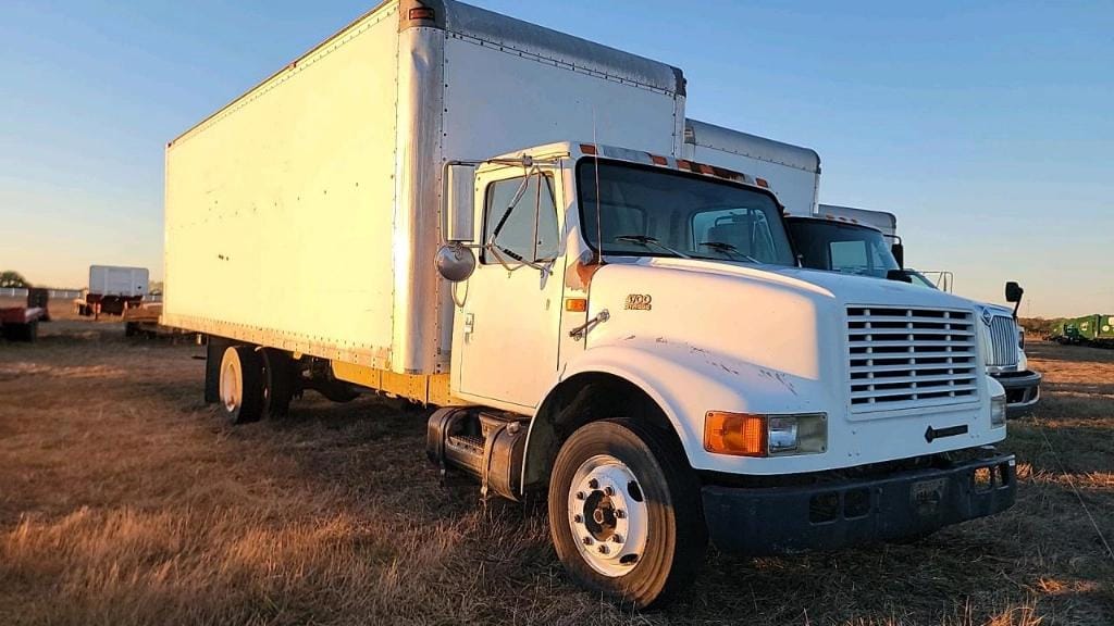 1997 International 4700 Equipment Image0