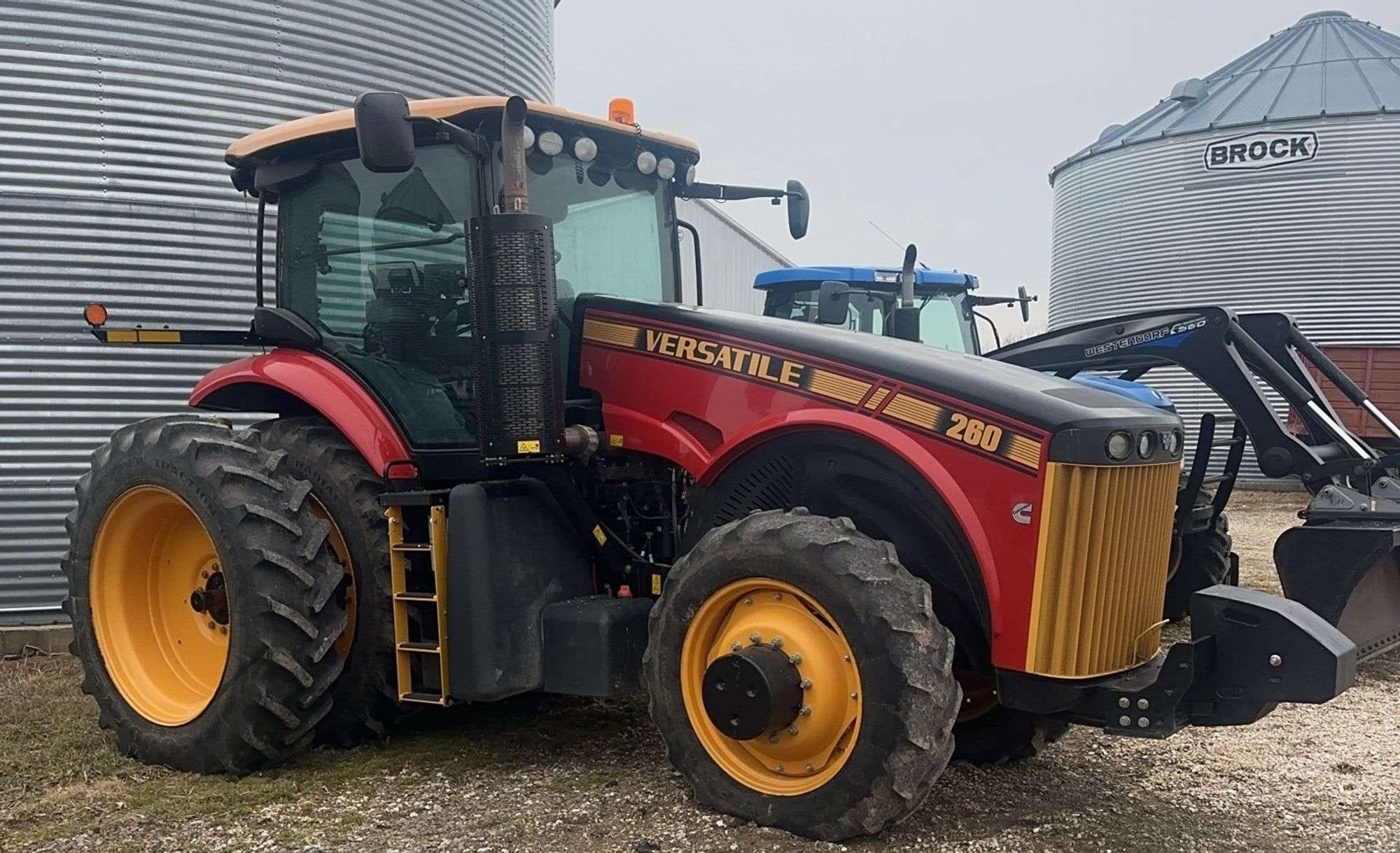 2017 Versatile 260 Equipment Image0