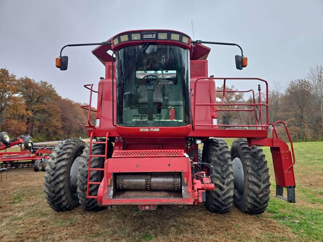 Image of Case IH 2388 equipment image 2