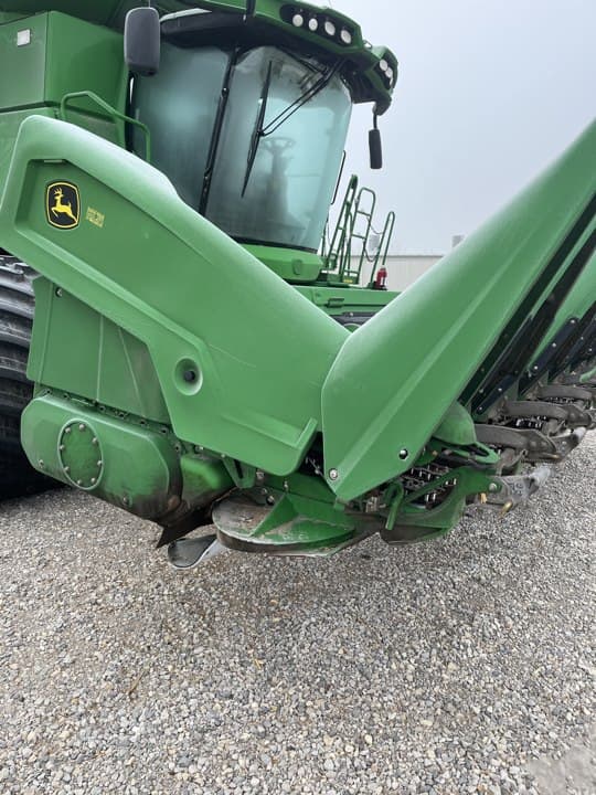 Image of John Deere C8R Image 1