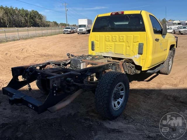 Image of Chevrolet 3500 equipment image 4