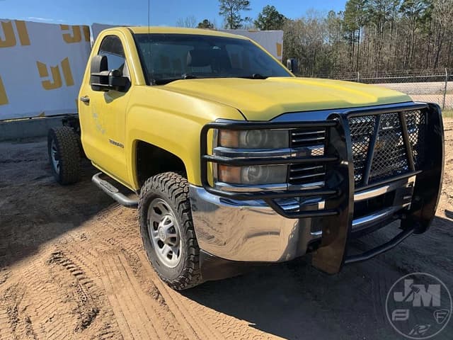 Image of Chevrolet 3500 equipment image 2