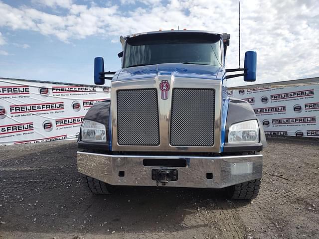 Image of Kenworth T880 equipment image 1
