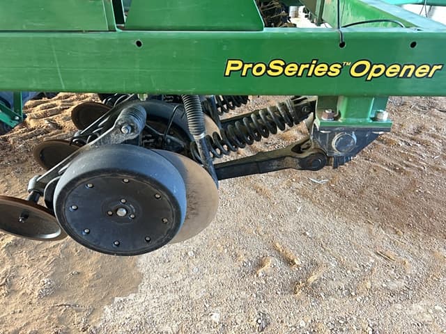 Image of John Deere 1590 equipment image 3