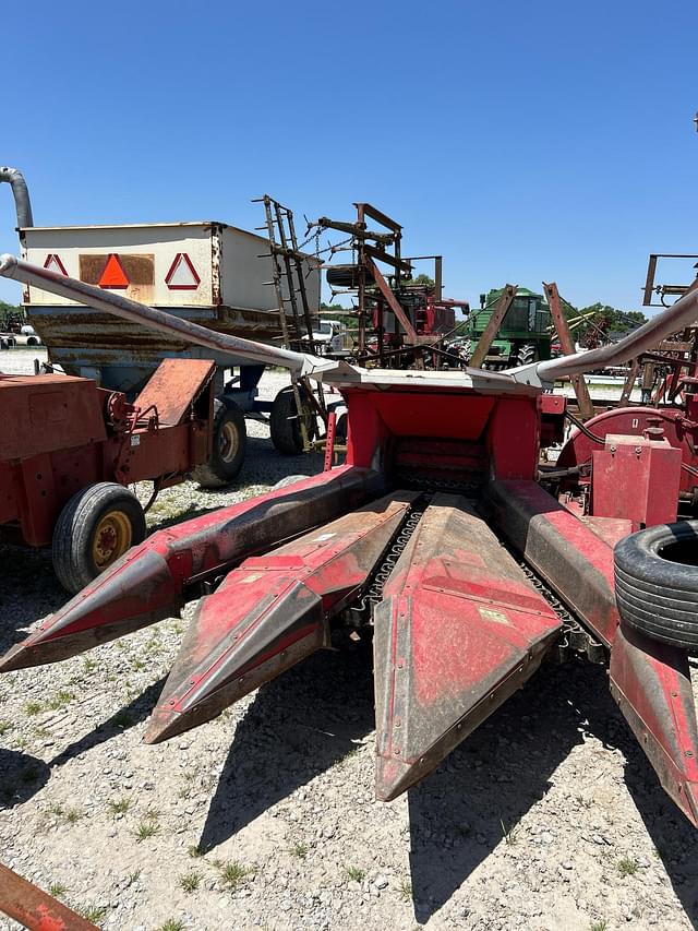 Image of Gehl 1065 equipment image 1