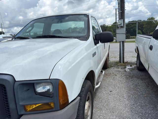 Image of Ford F-250 equipment image 1