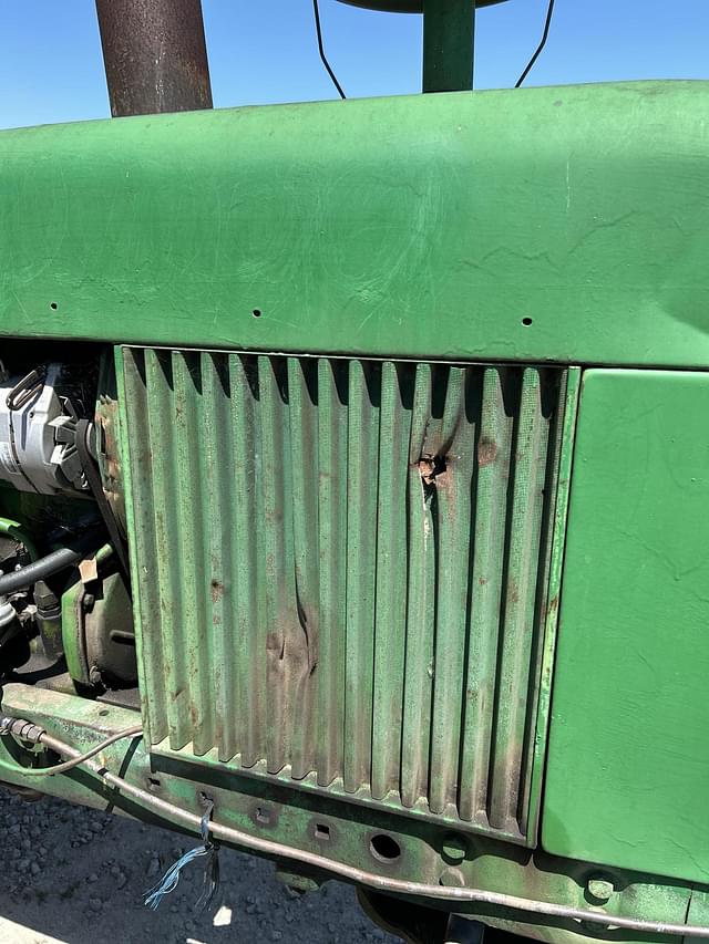 Image of John Deere 3020 equipment image 3