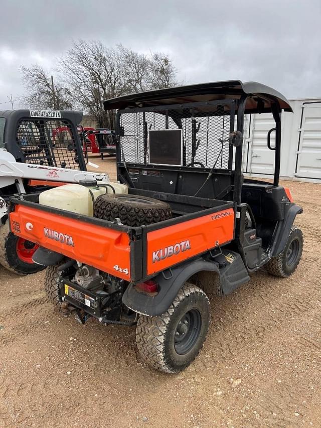 Image of Kubota RTV900XT equipment image 2