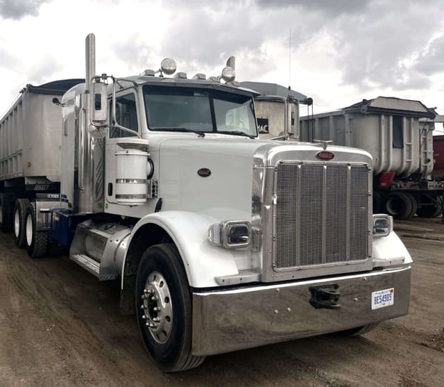 Image of Peterbilt 378 equipment image 3