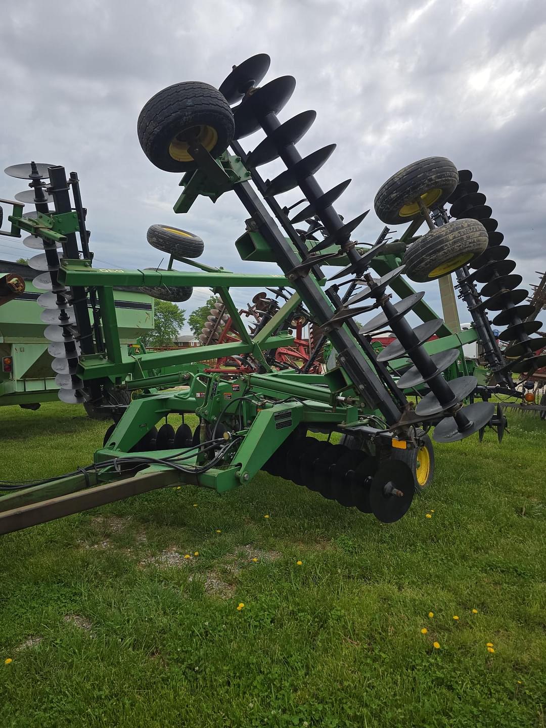 Image of John Deere 630 Primary image