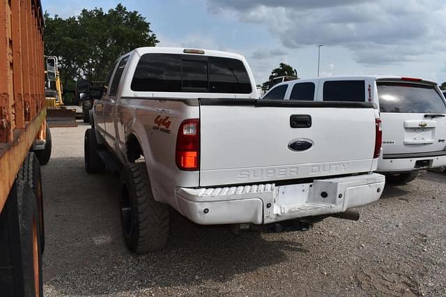 Image of Ford F-250 equipment image 3