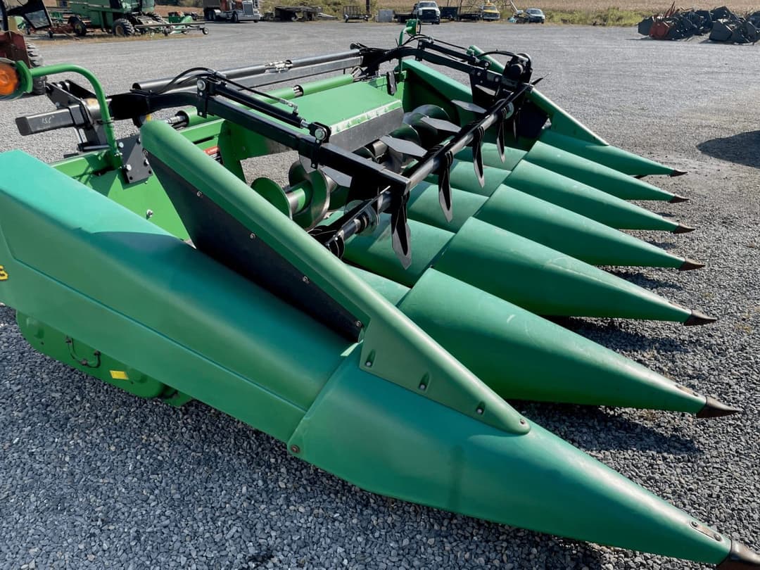 Image of John Deere 693 Primary image