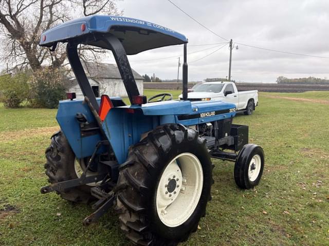 Image of New Holland 3010S equipment image 4