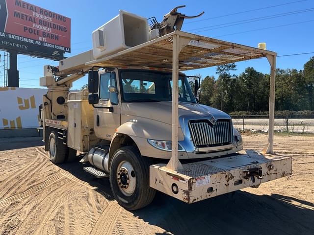 Image of International 4400 equipment image 2