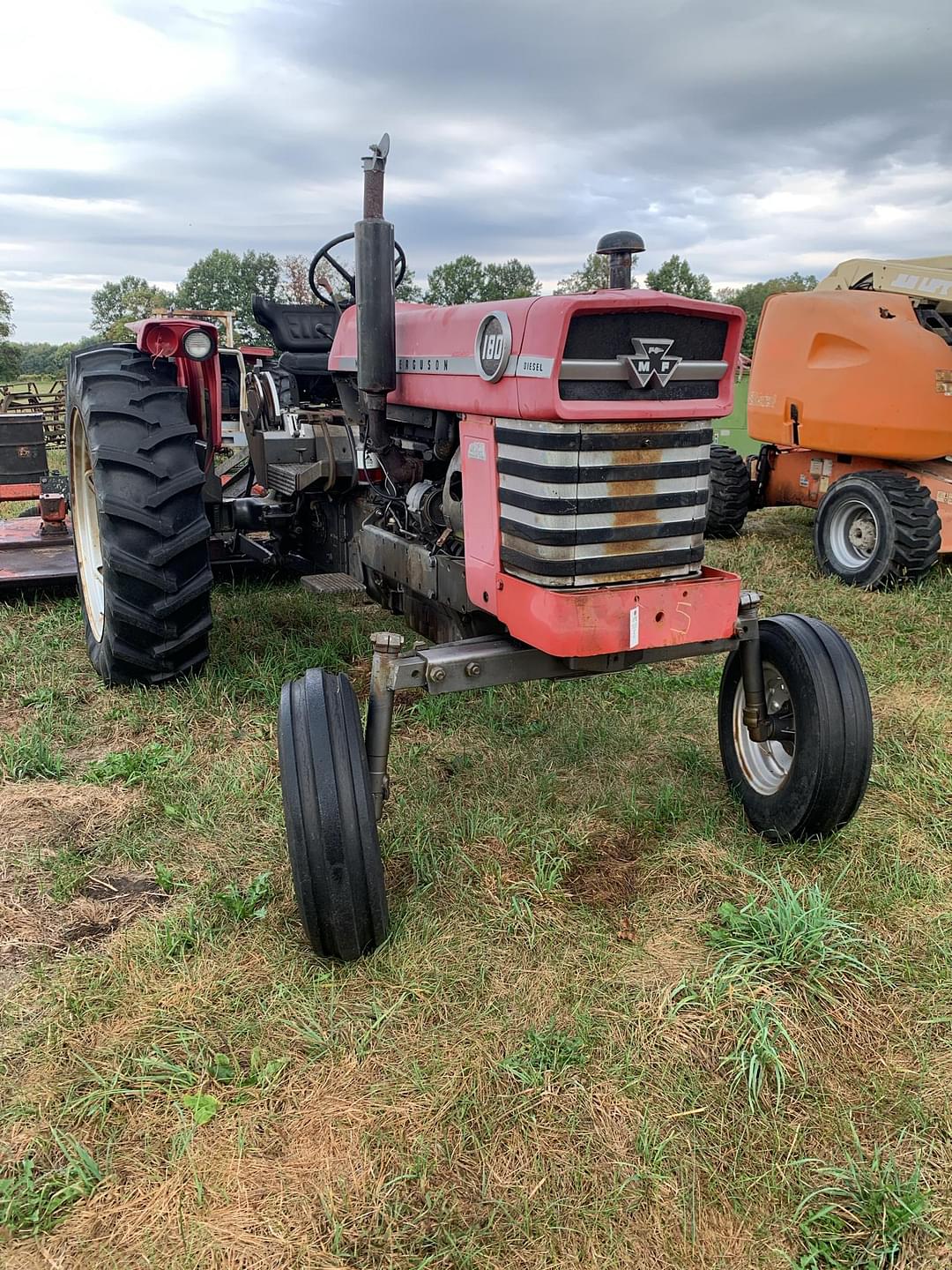 Image of Massey Ferguson 180 Primary image