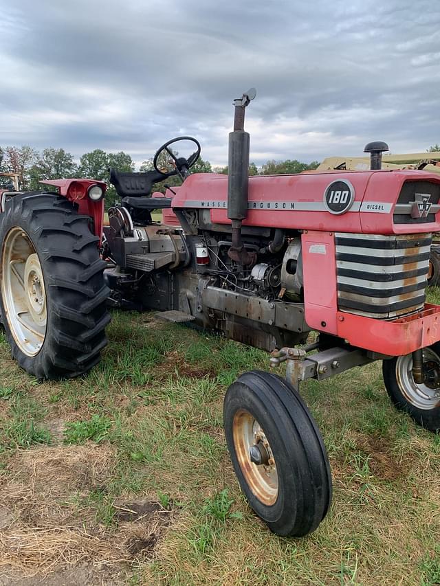 Image of Massey Ferguson 180 equipment image 2