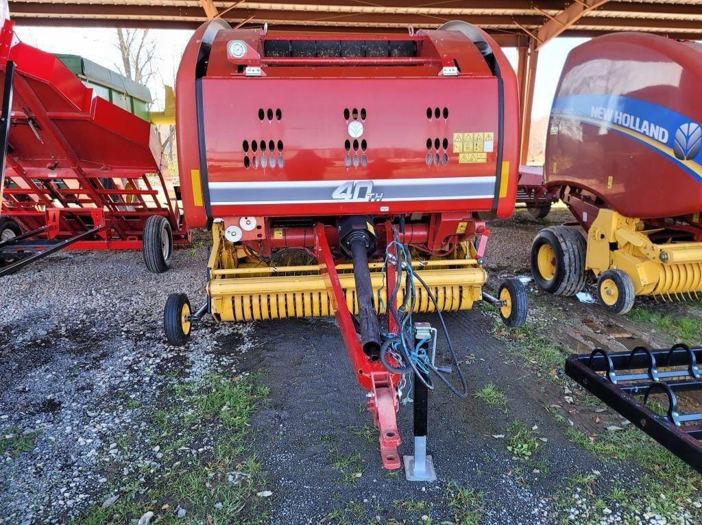 Main image New Holland RB450