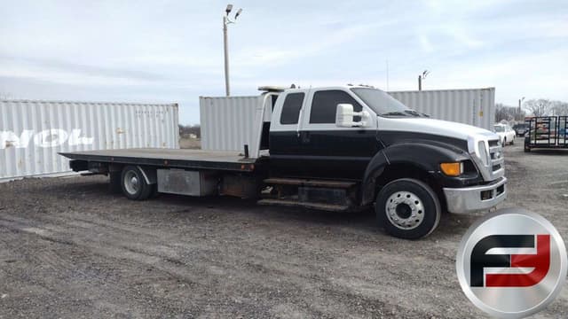 Image of Ford F-650 equipment image 3