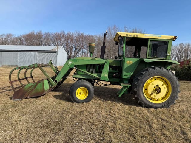 Image of John Deere 4020 equipment image 1