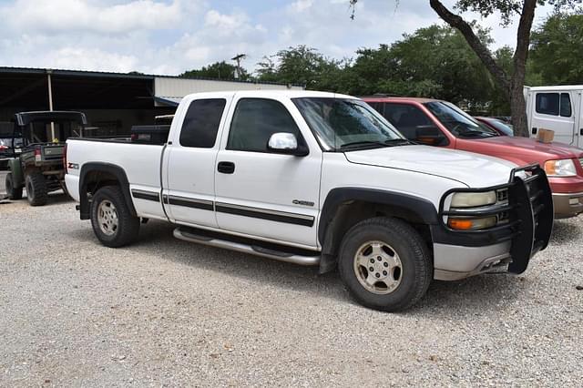 Image of Chevrolet 1500 equipment image 1