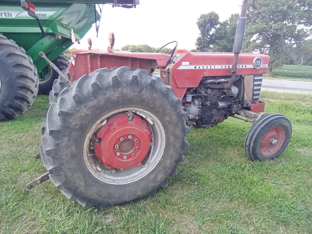 Image of Massey Ferguson 175 Primary image