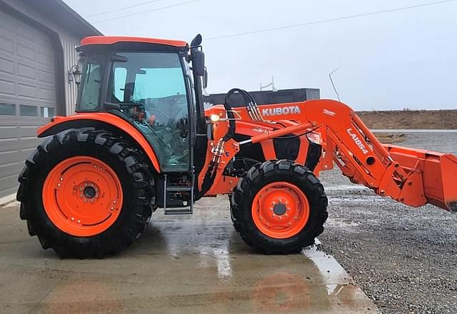 Image of Kubota M5-111 equipment image 3