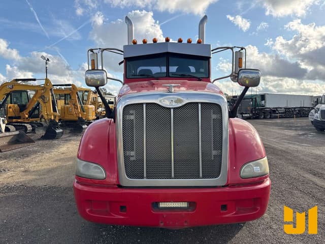 Image of Peterbilt 386 equipment image 1
