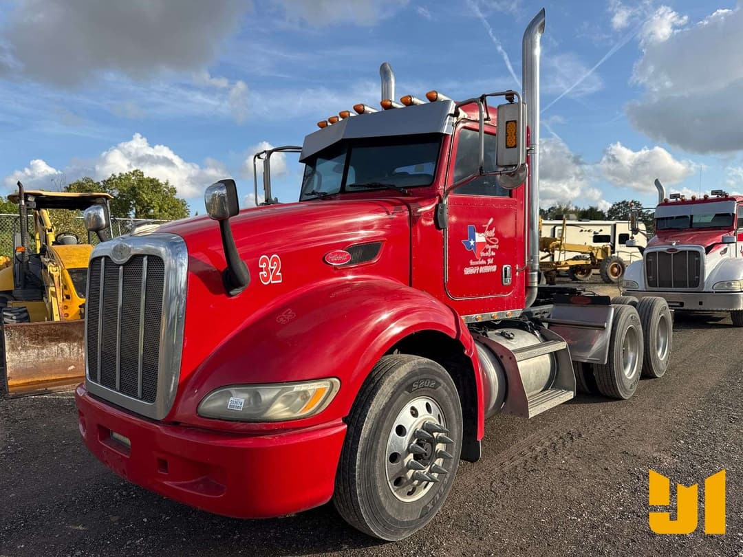 Image of Peterbilt 386 Primary image