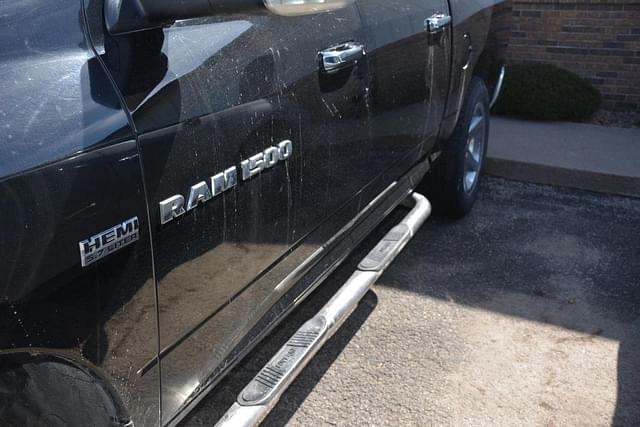 Image of Dodge Ram 1500 equipment image 3