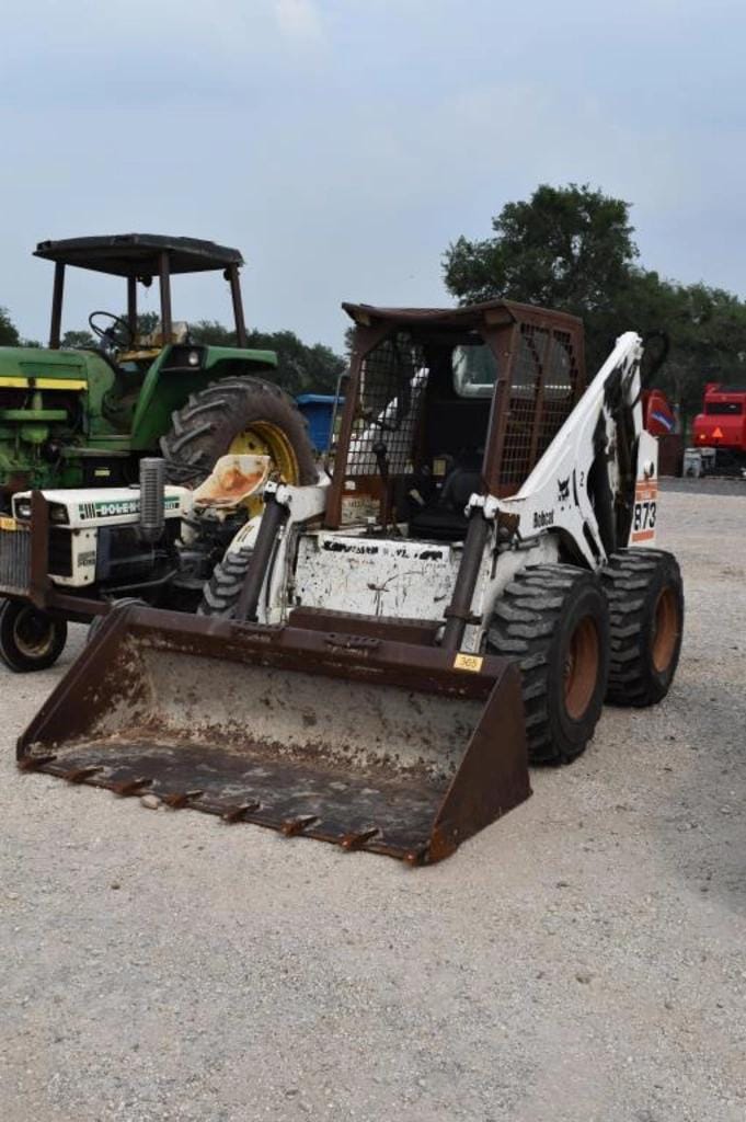 Bobcat 873 Equipment Image0