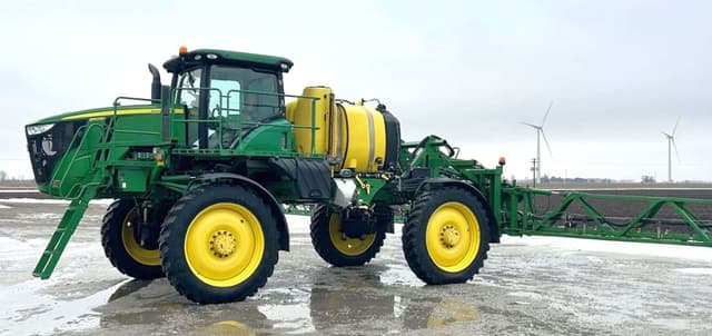 Image of John Deere R4030 equipment image 2