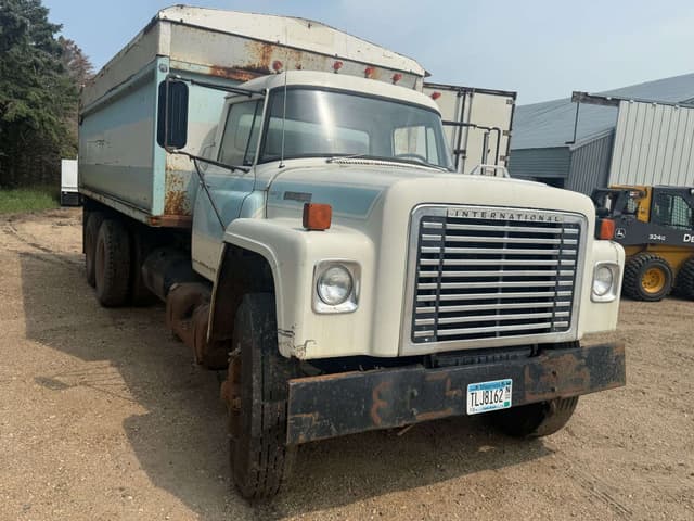 Image of International Loadstar equipment image 2