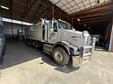 2003 Kenworth T800 Image