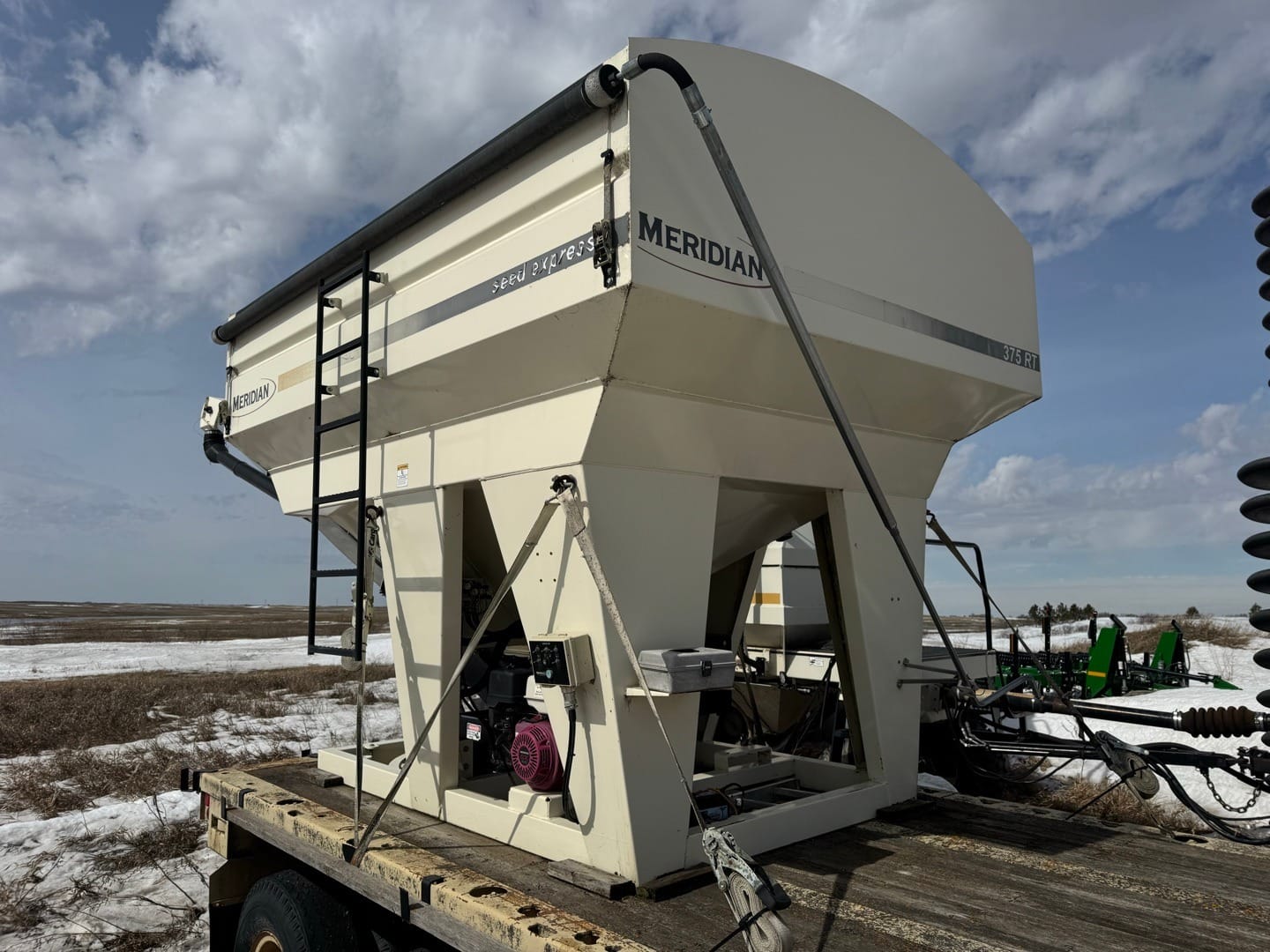 Meridian 375 Equipment Image0