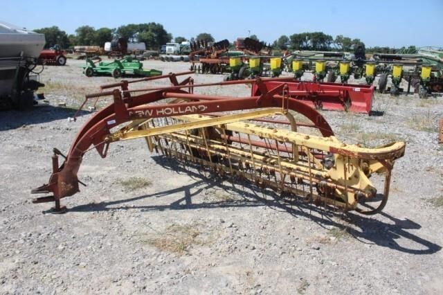 Main image New Holland 256