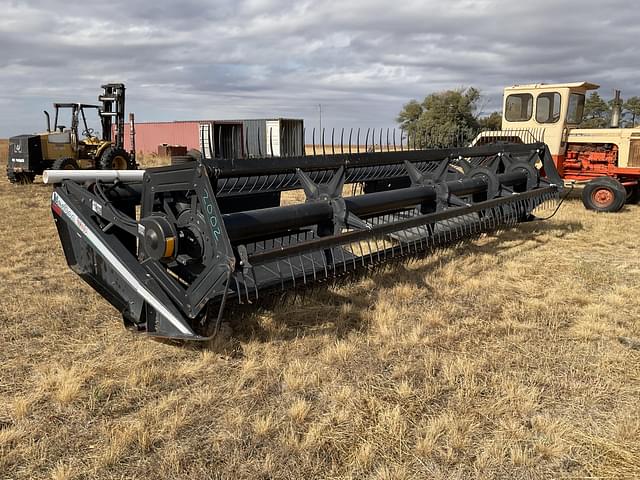 Image of MacDon 960 equipment image 1